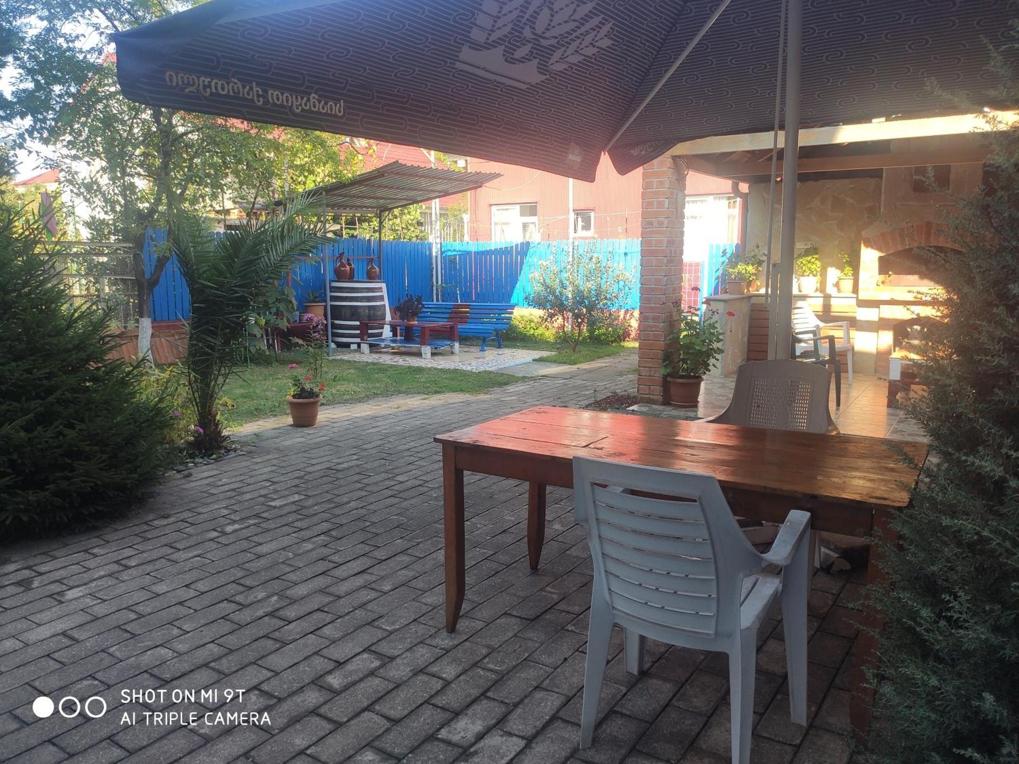 Guesthouse Mery Kobuleti Exterior photo