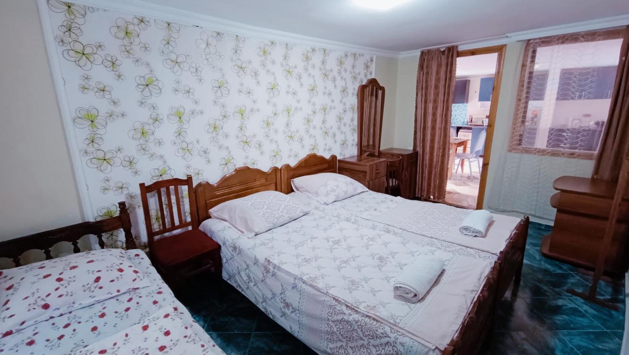 Guesthouse Mery Kobuleti Exterior photo
