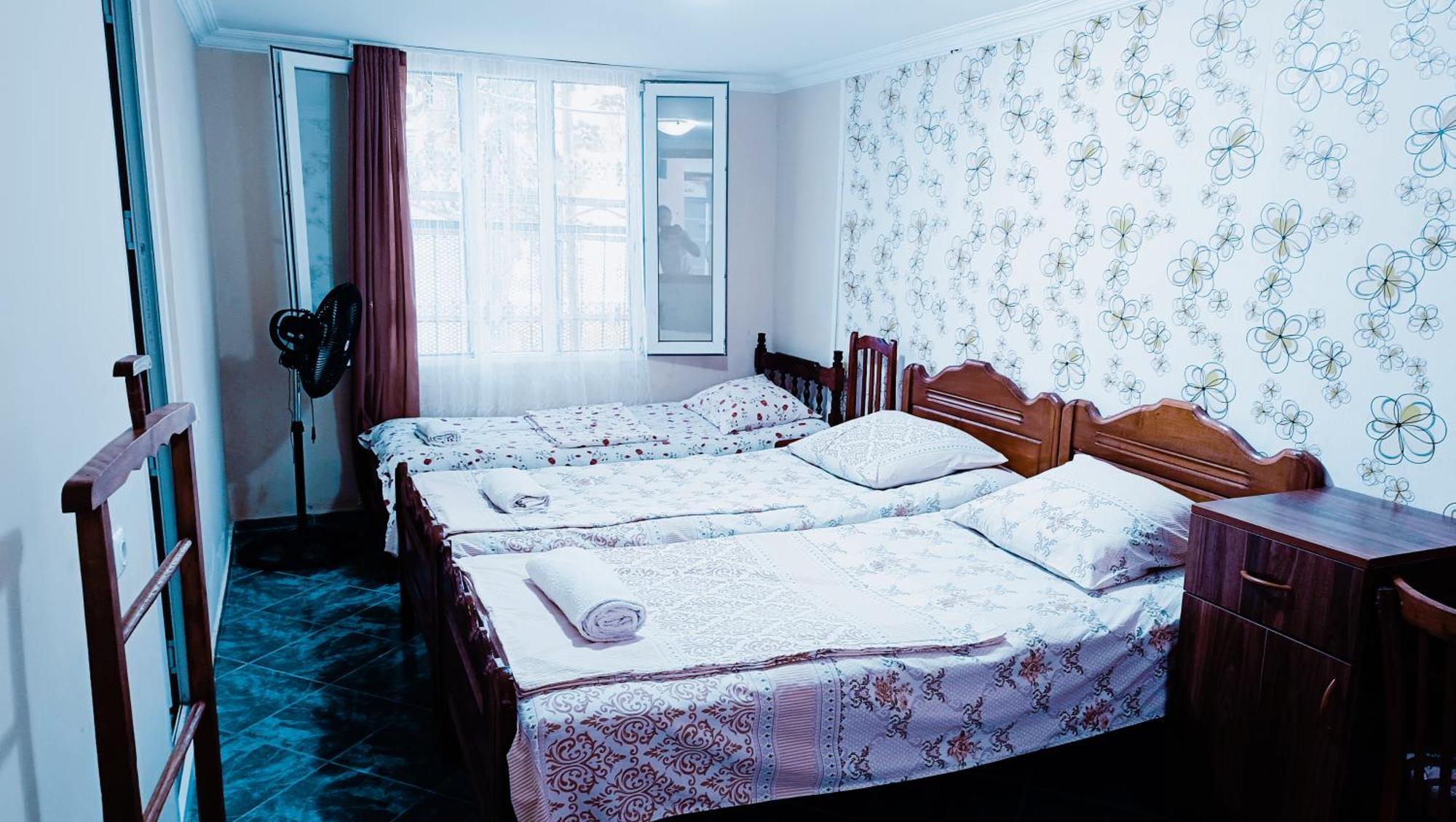 Guesthouse Mery Kobuleti Exterior photo