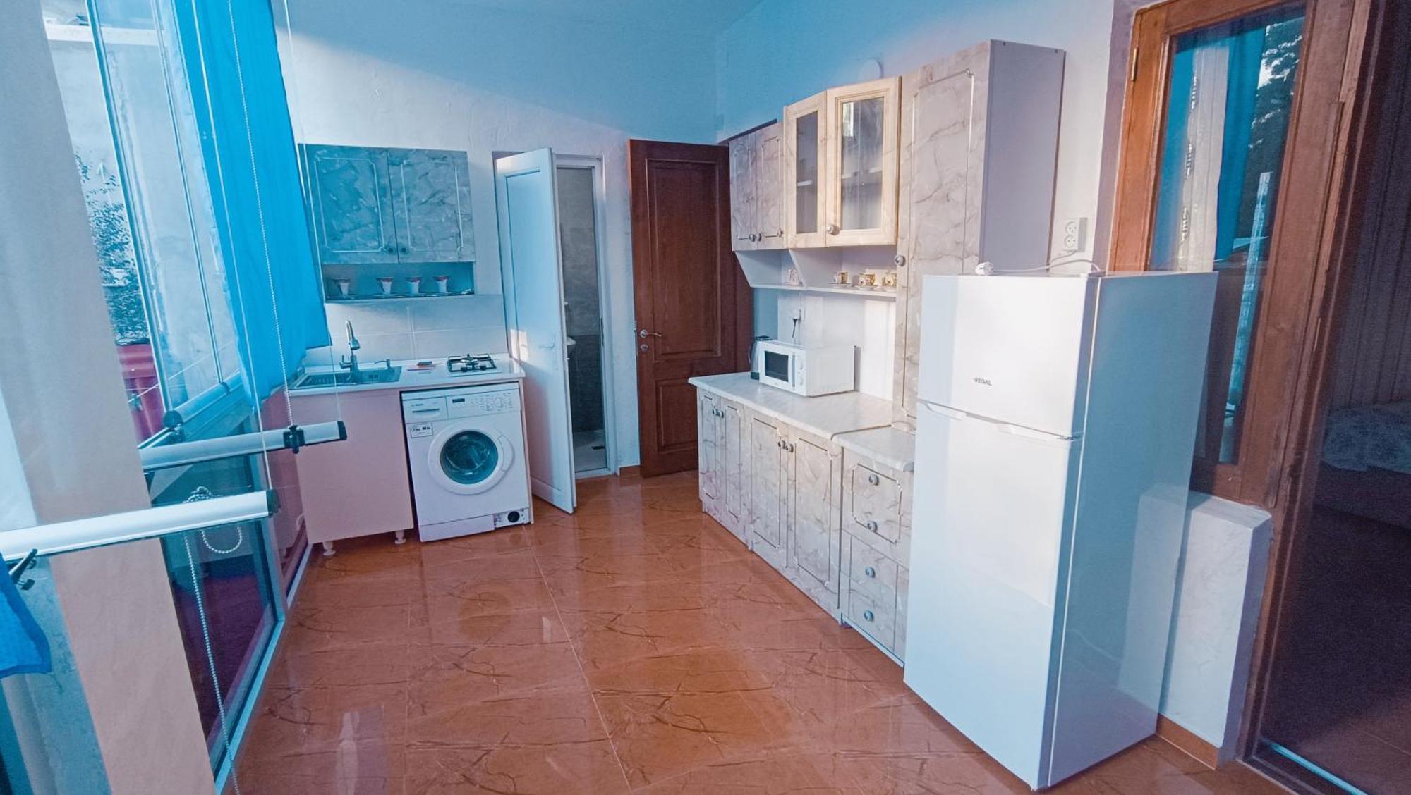 Guesthouse Mery Kobuleti Exterior photo